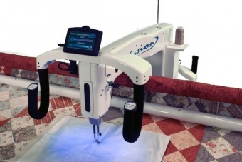 Машина для стежки HQ 24 Fusion + квилт-рама Fusion Frame 12' + Pro Stitcher